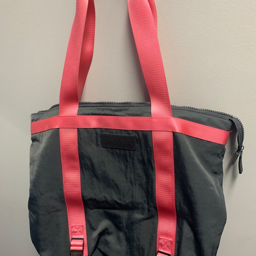 Danskin tote